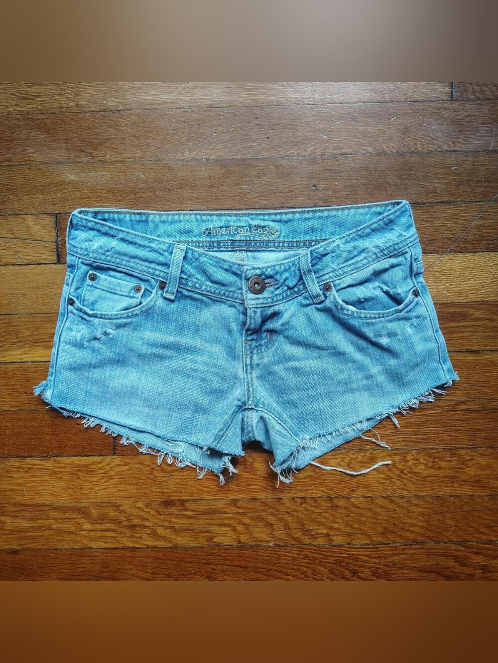 American Eagle Micro Mini Jean Denim Short Shorts Low Rise Y2K Style Sz 4 / 27"
